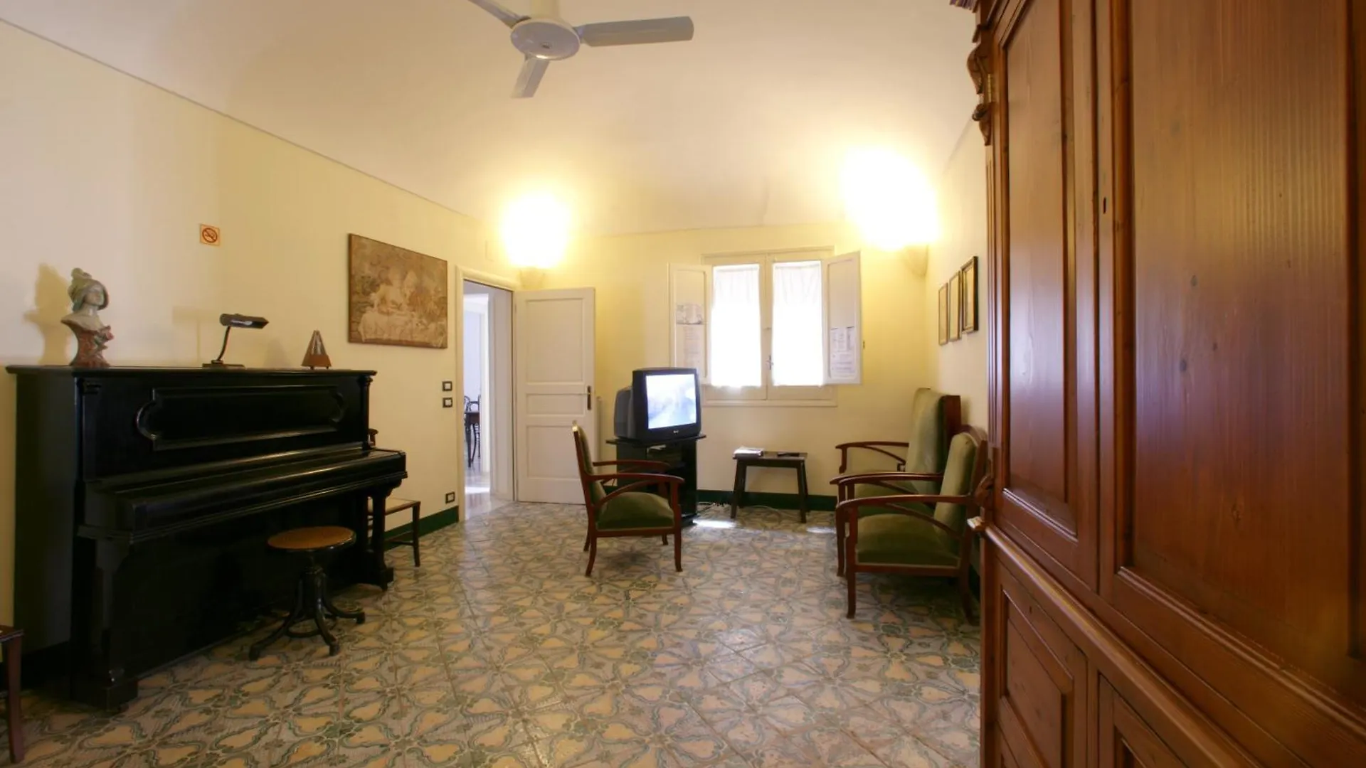 Novecento Hotel Trapani Italy